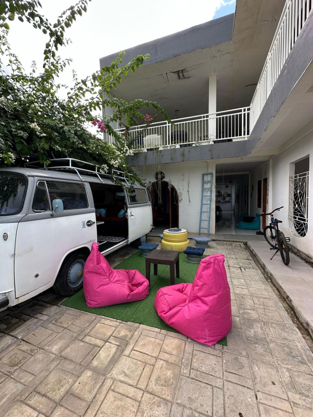 D'Flora Homestay Labuan Bajo Exterior photo